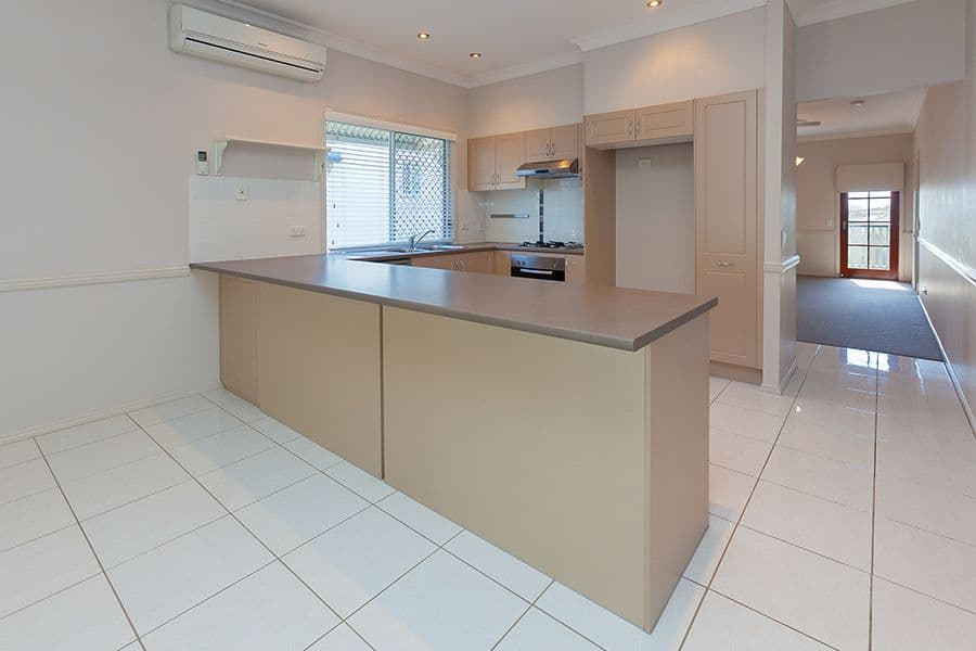 19 Hilltop Terrace, SPRINGFIELD LAKES QLD 4300, Springfield Lakes - Thumbnail 8