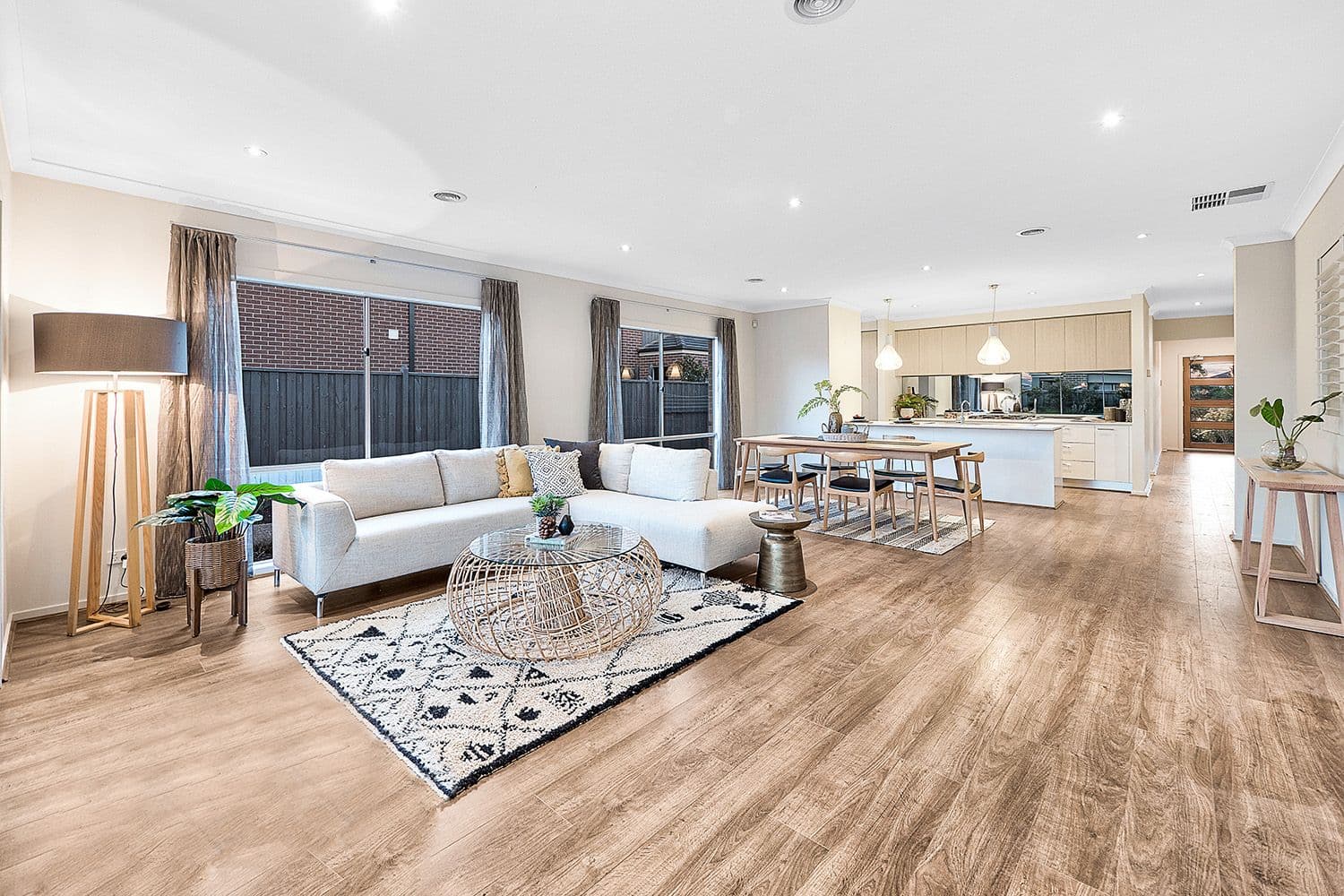 48 Flowerbloom Crescent, Clyde North VIC 3978, Clyde North - Thumbnail 3