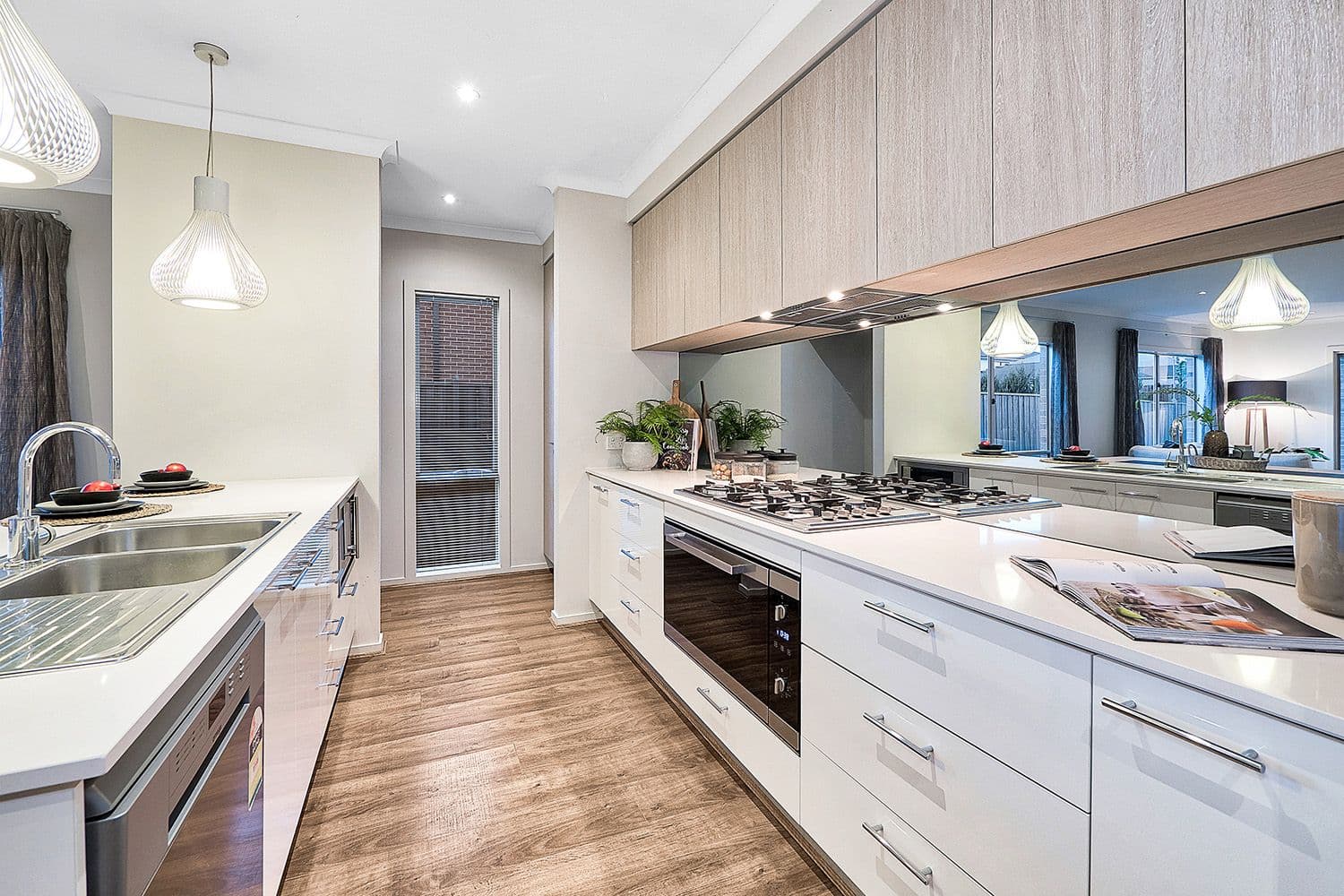 48 Flowerbloom Crescent, Clyde North VIC 3978, Clyde North - Thumbnail 4