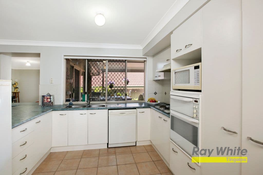 9 Alpine Place, Belmont QLD 4153, Belmont - Thumbnail 5