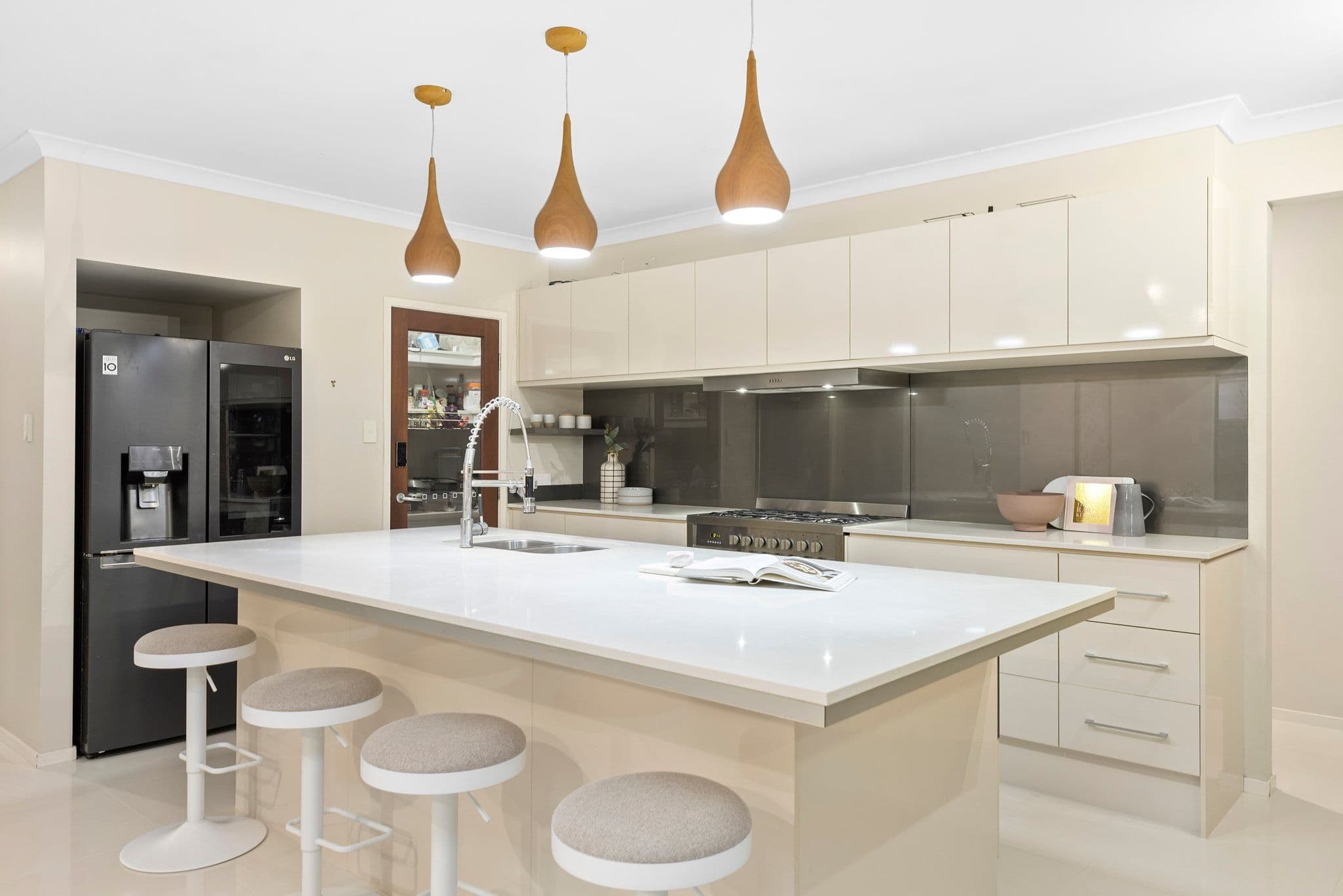 20 Osprey Place, Upper Kedron QLD 4055, Upper Kedron - Thumbnail 2