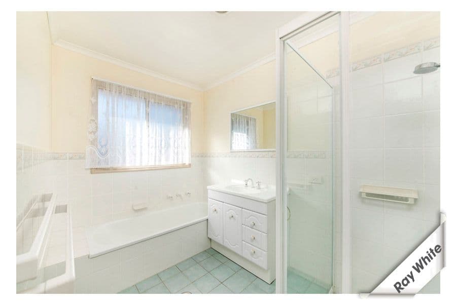 8 Glebe Avenue, QUEANBEYAN NSW 2620, Queanbeyan - Thumbnail 4