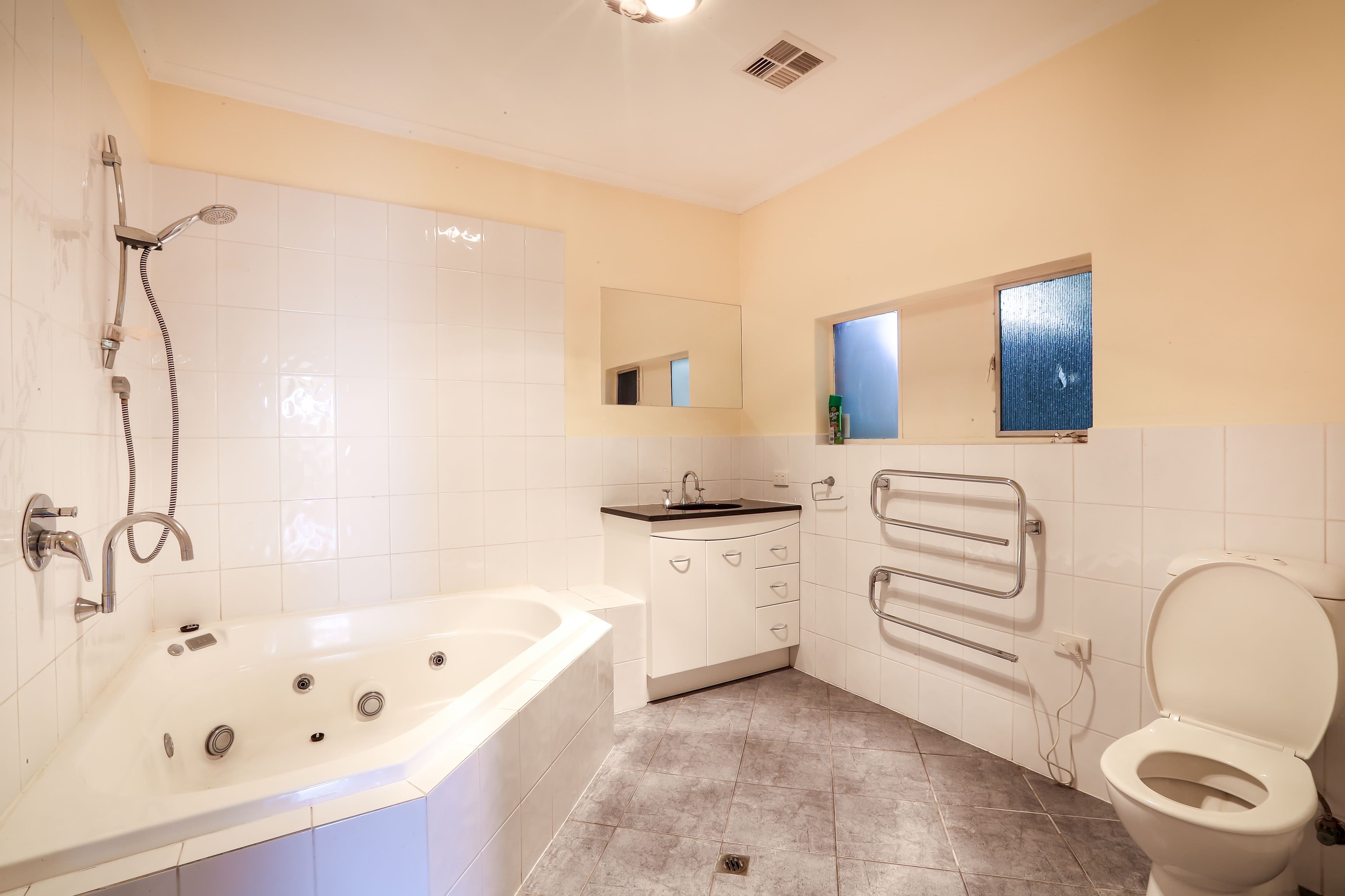 38 Clare Avenue, Athelstone SA 5076, Athelstone - Thumbnail 4