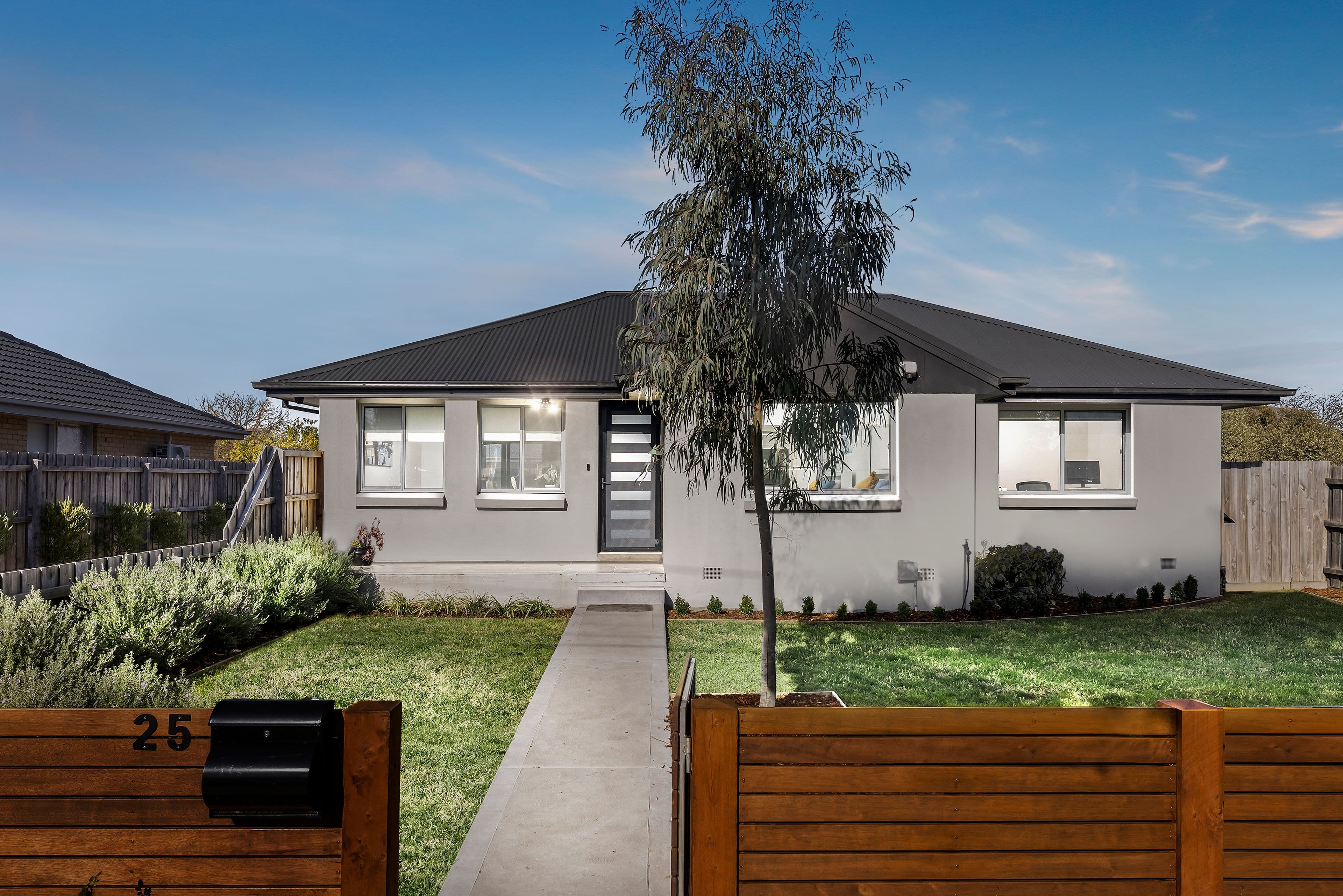 25 Sevenoaks Avenue, Croydon VIC 3136, Croydon - Image 1