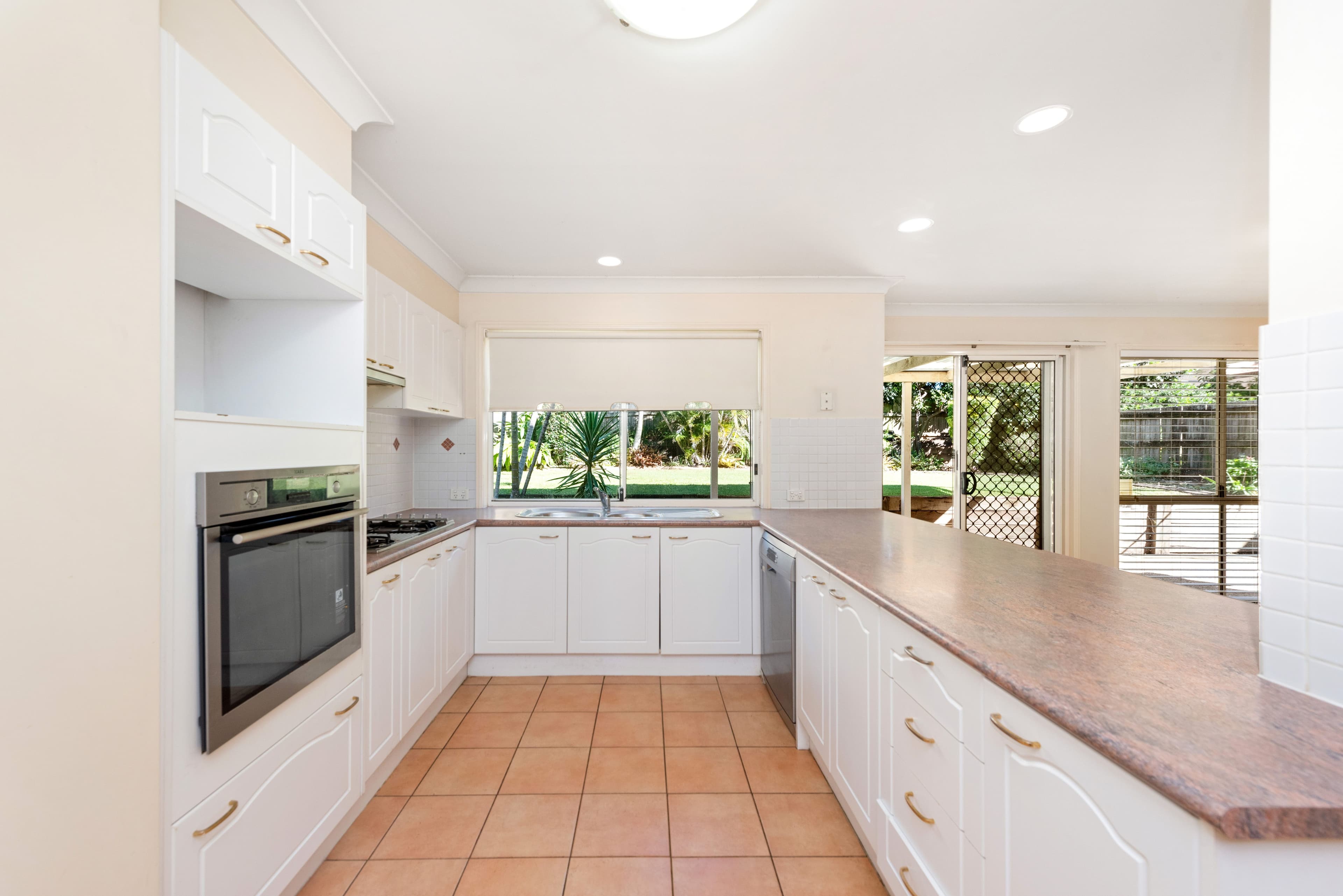 4 Ensign Street, Carindale QLD 4152, Carindale - Thumbnail 3