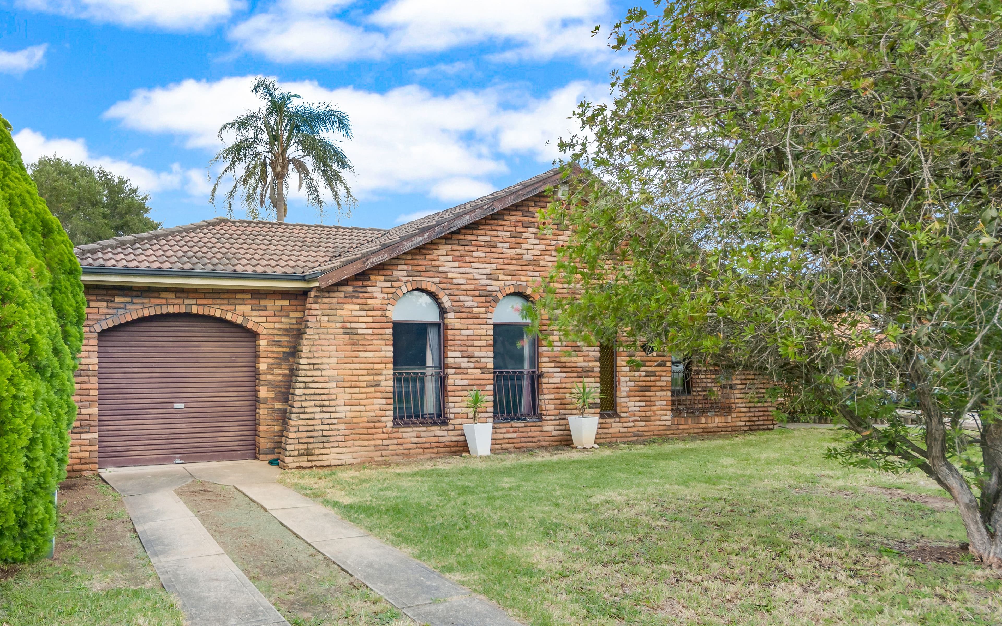 130 Harrow Road, Glenfield NSW 2167, Glenfield - Thumbnail 2