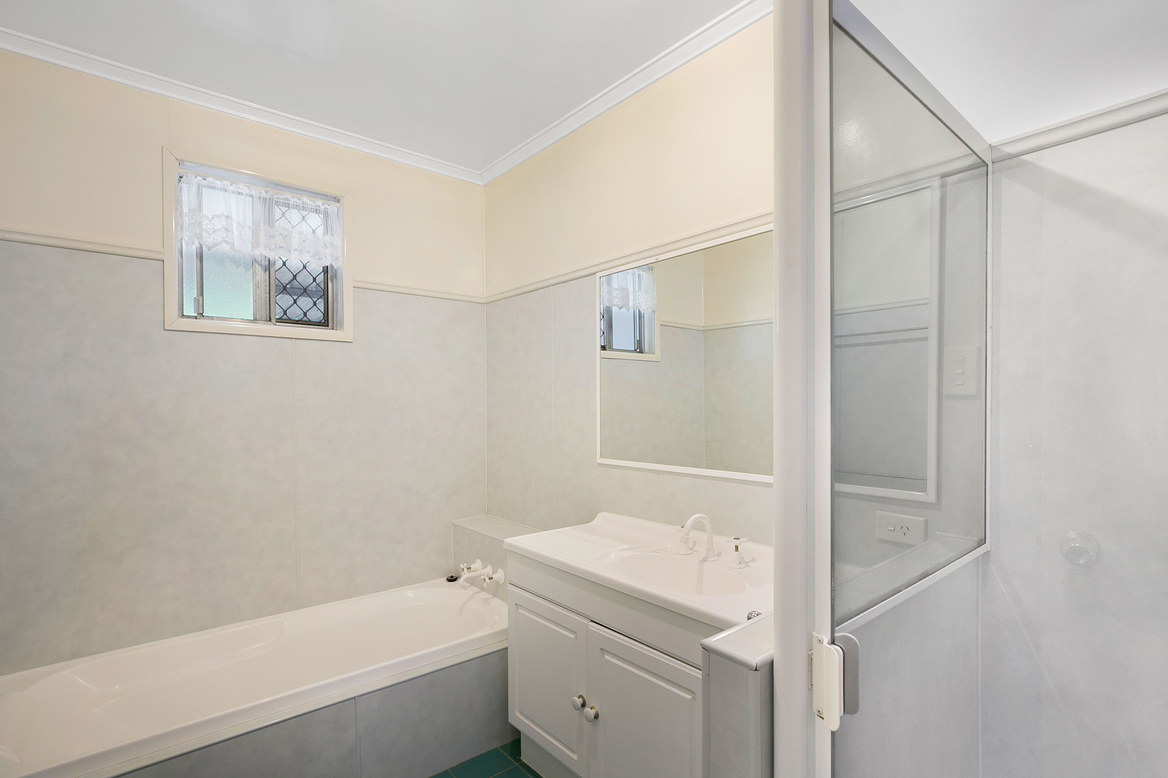 8 Camden Street, Harristown QLD 4350, Harristown - Thumbnail 8