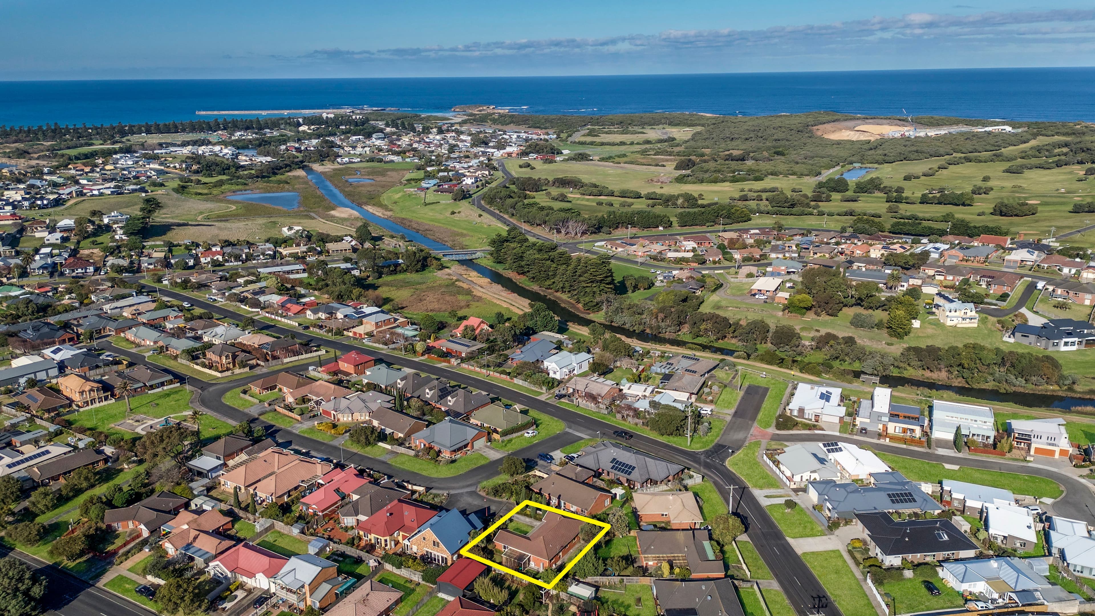 26 Alexandra Crescent, Warrnambool VIC 3280, Warrnambool - Thumbnail 2