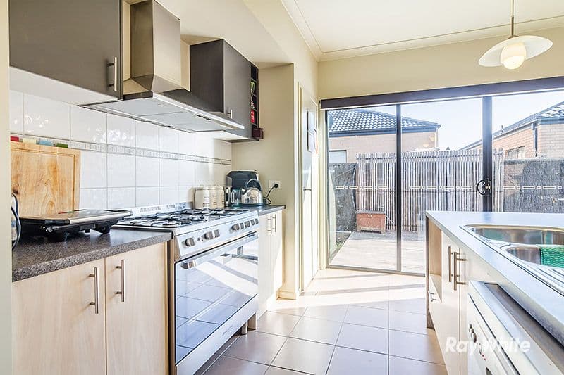 6 Sarton Link, Pakenham VIC 3810, Pakenham - Thumbnail 6