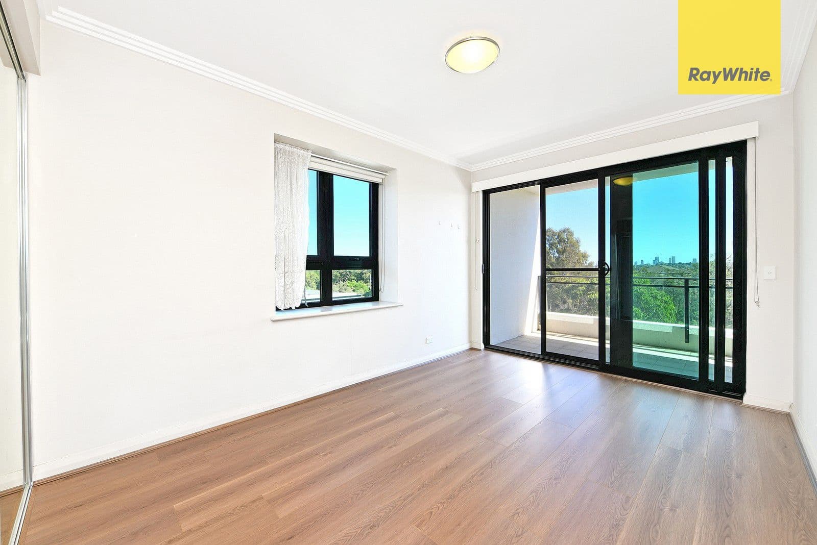 11 Bay Drive, Meadowbank NSW 2114, Meadowbank - Thumbnail 3