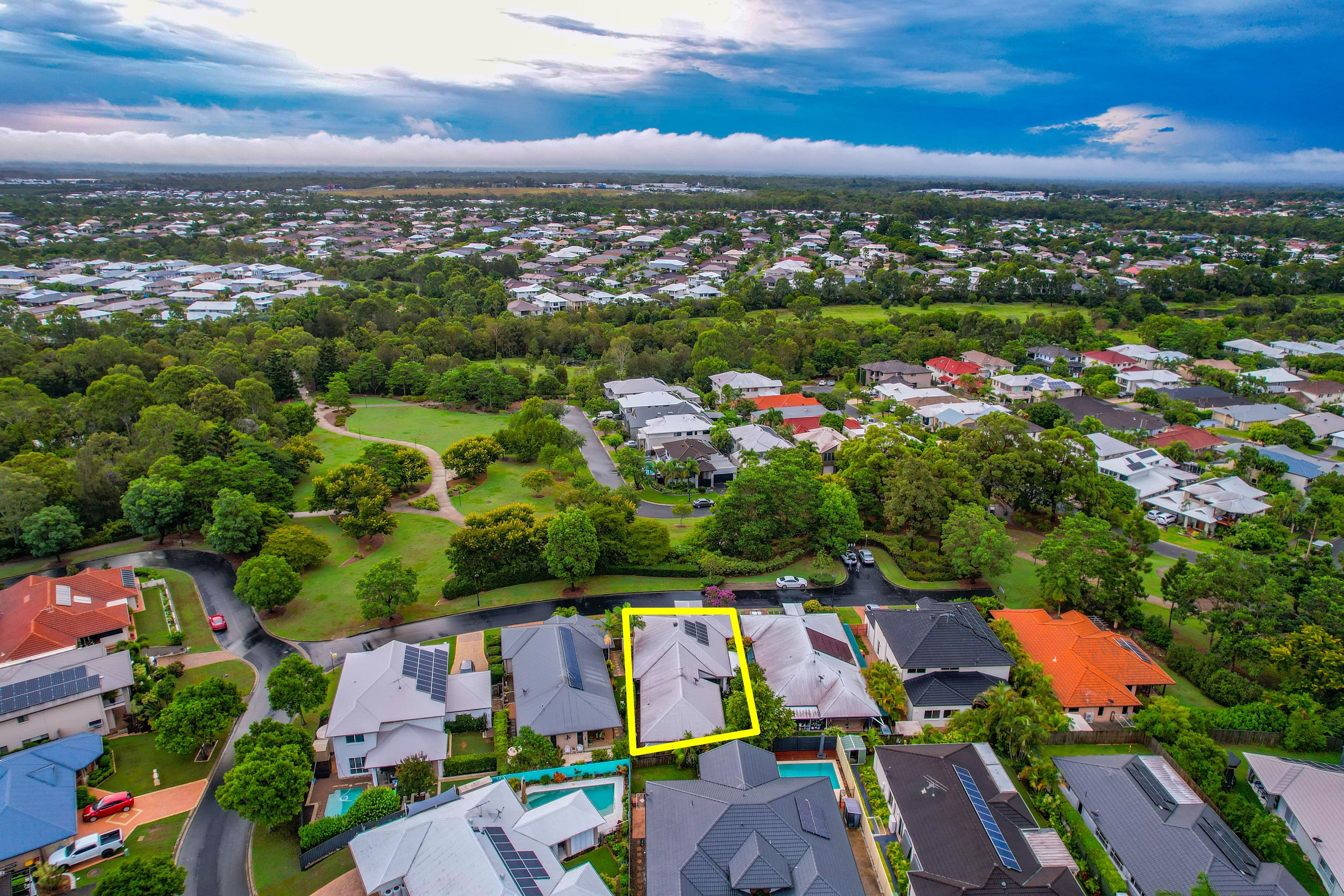 6 Darter Close, North Lakes QLD 4509, North Lakes - Thumbnail 2