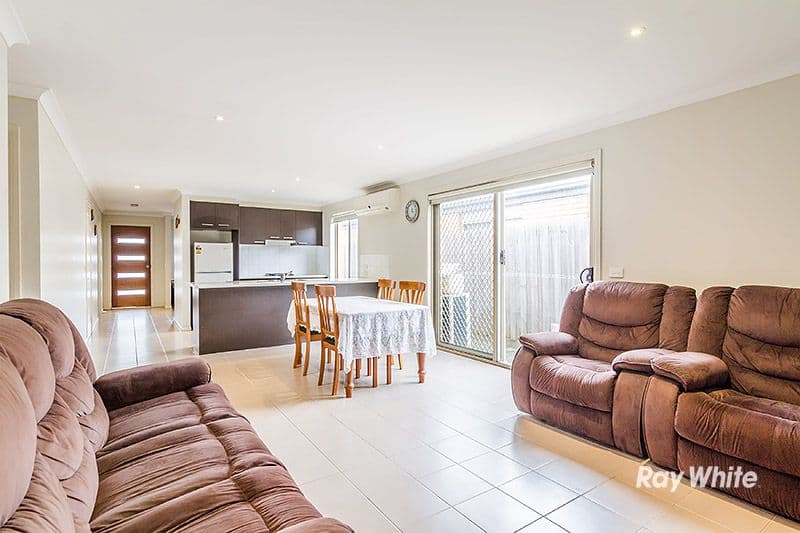 21 Pepperbush Circuit, Cranbourne VIC 3977, Cranbourne - Thumbnail 3