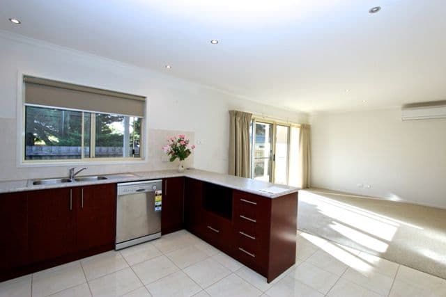 28 Grandview Grove, Cowes VIC 3922, Cowes - Image 1