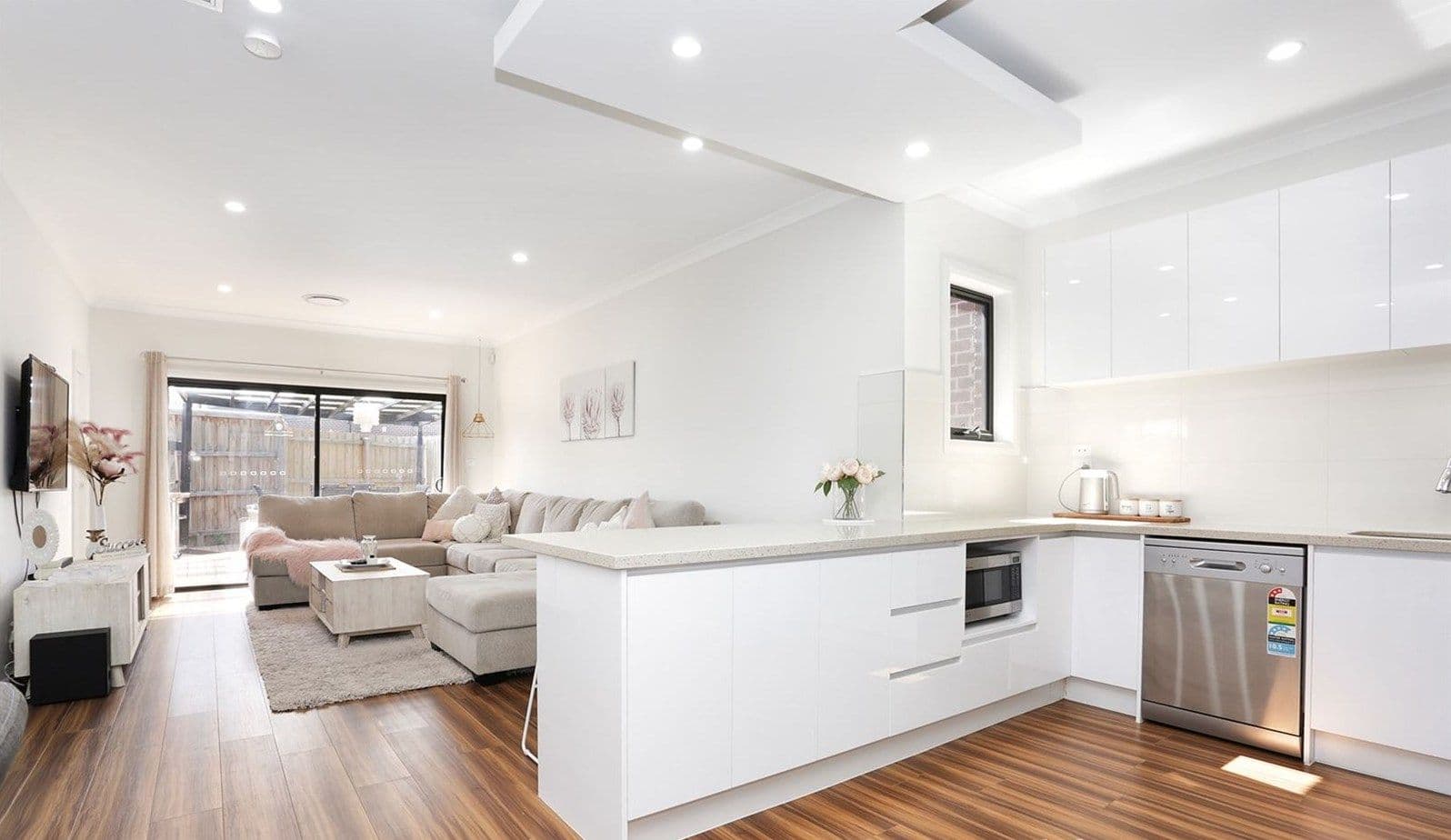 14 Anahit Drive, Epping VIC 3076, Epping - Thumbnail 2