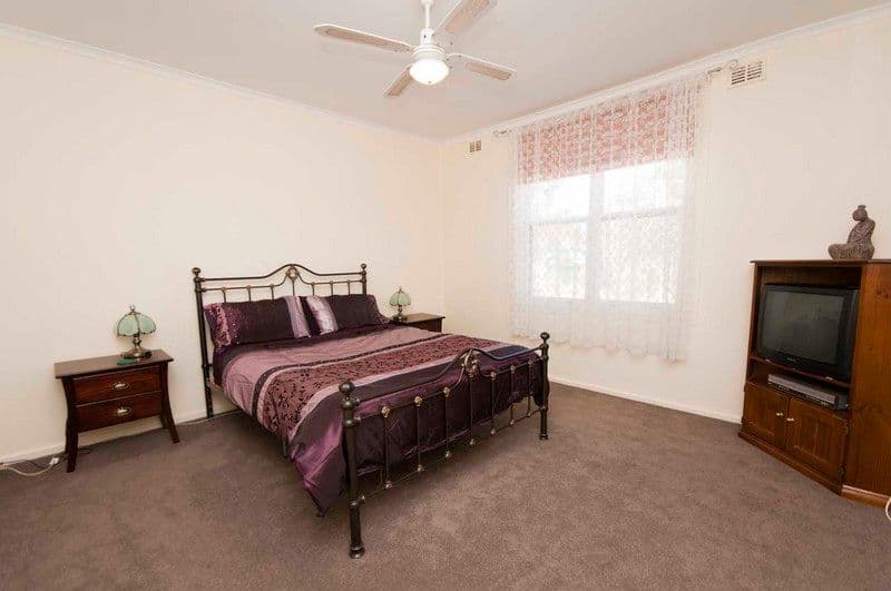 1  Harbrow Grove, SEACOMBE GARDENS SA 5047, Seacombe Gardens - Thumbnail 4