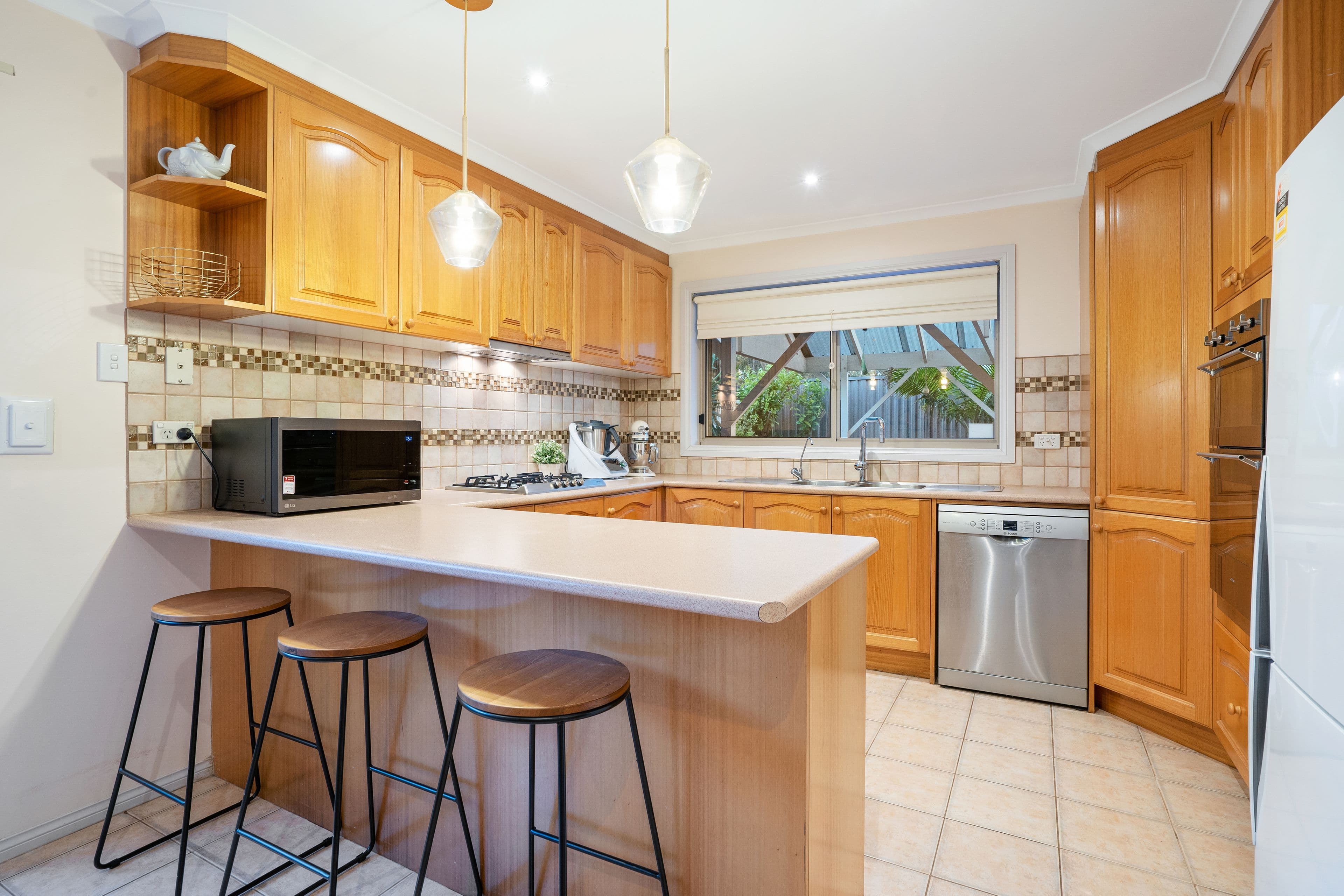 81 Josef Avenue, Bundoora VIC 3083, Bundoora - Thumbnail 4