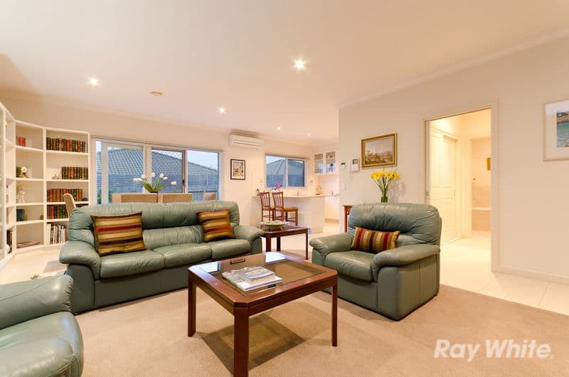 90 Herbert Street, MORNINGTON VIC 3931, Mornington - Thumbnail 3