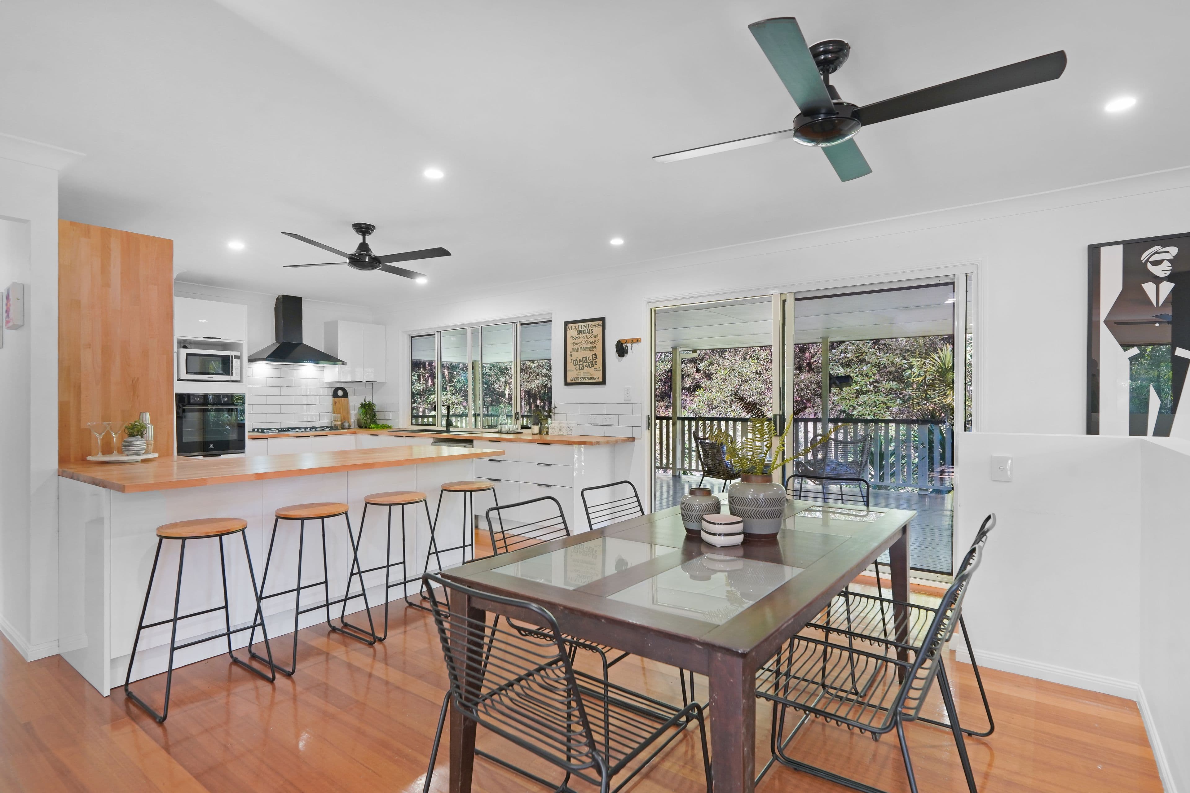 25 Lomatia Court, Bonogin QLD 4213, Bonogin - Image 1