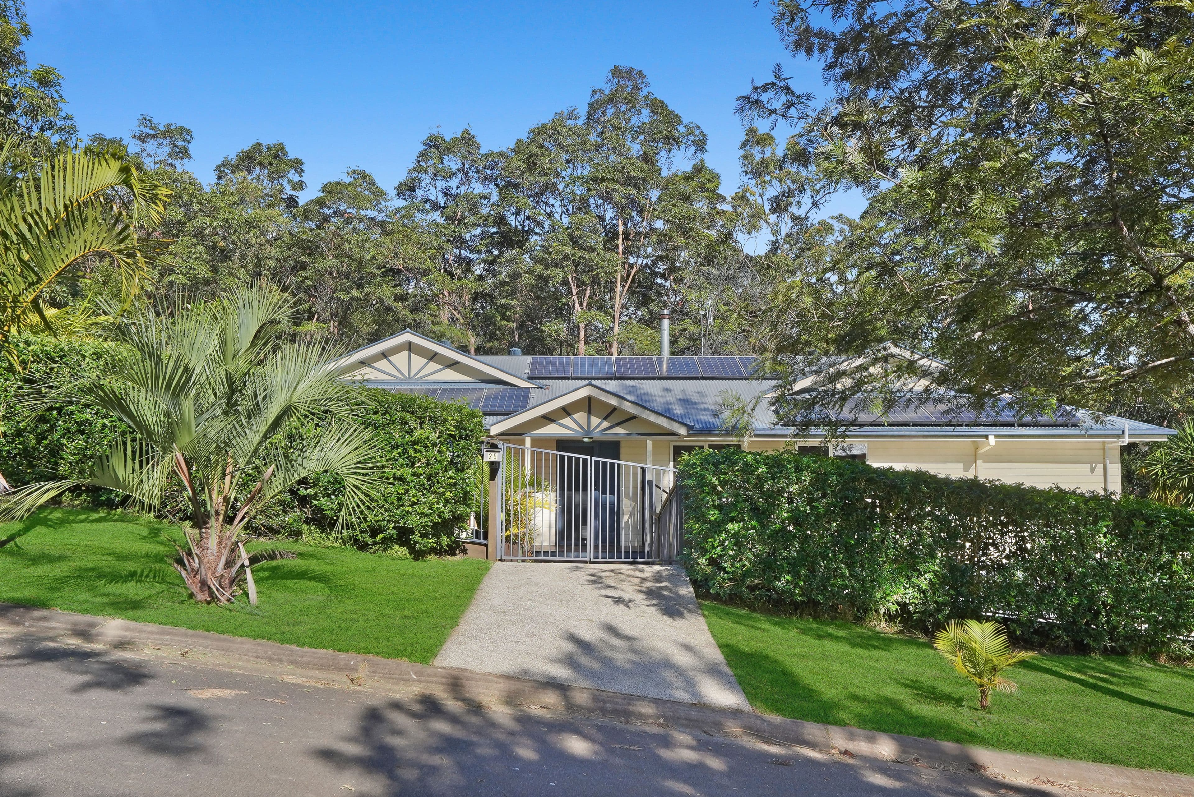 25 Lomatia Court, Bonogin QLD 4213, Bonogin - Thumbnail 4