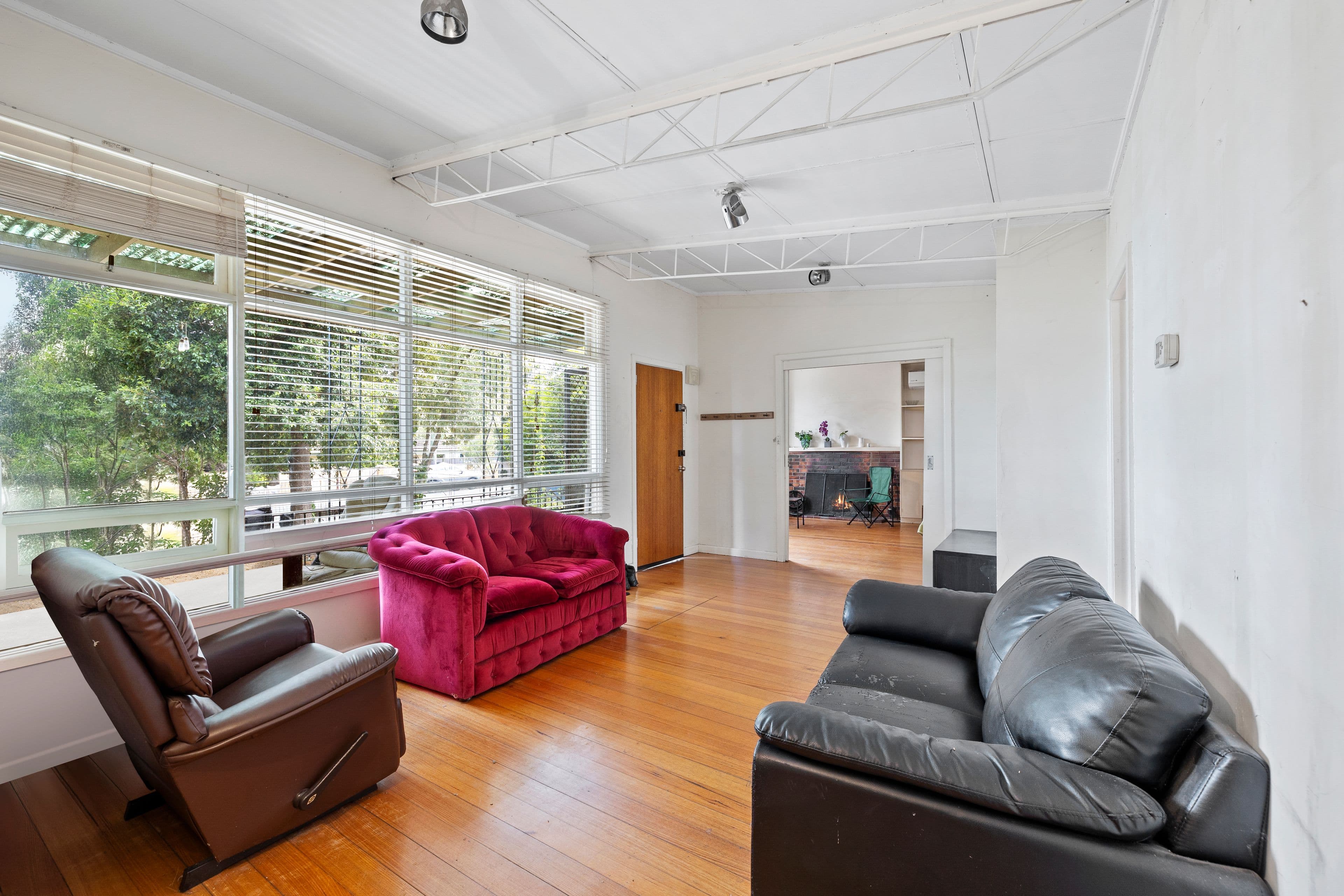 69 Wantirna Road, Ringwood VIC 3134, Ringwood - Thumbnail 2