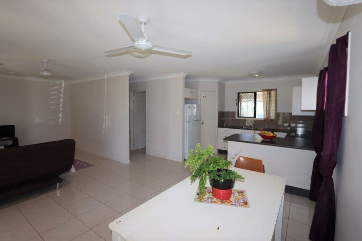 167 Weir Road, Toll QLD 4820, Toll - Thumbnail 3
