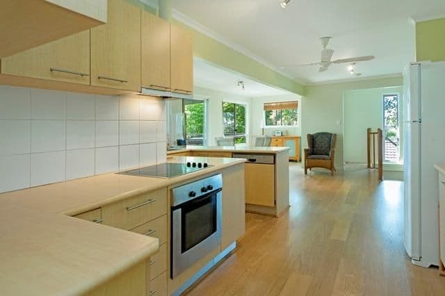 20 Jingella Street, HOPE ISLAND QLD 4212, Hope Island - Thumbnail 5