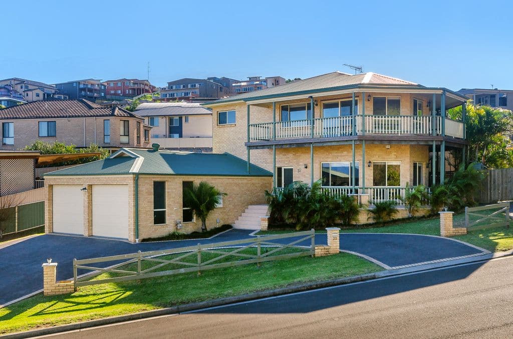 32 Whimbrel Avenue, BERKELEY NSW 2506, Berkeley - Image 1