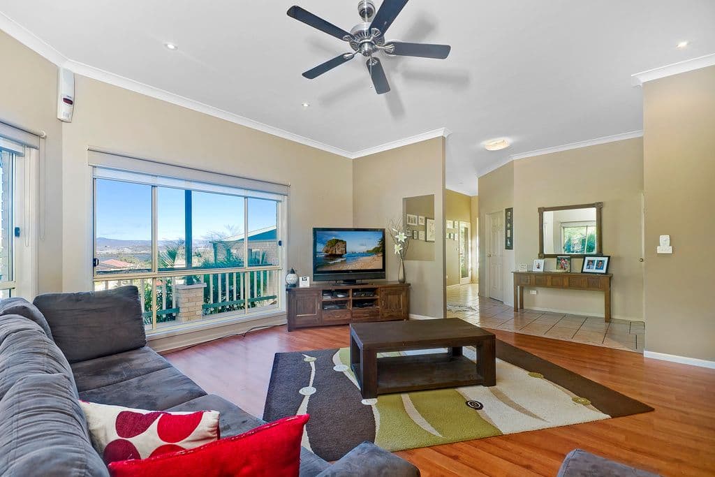 32 Whimbrel Avenue, BERKELEY NSW 2506, Berkeley - Thumbnail 4