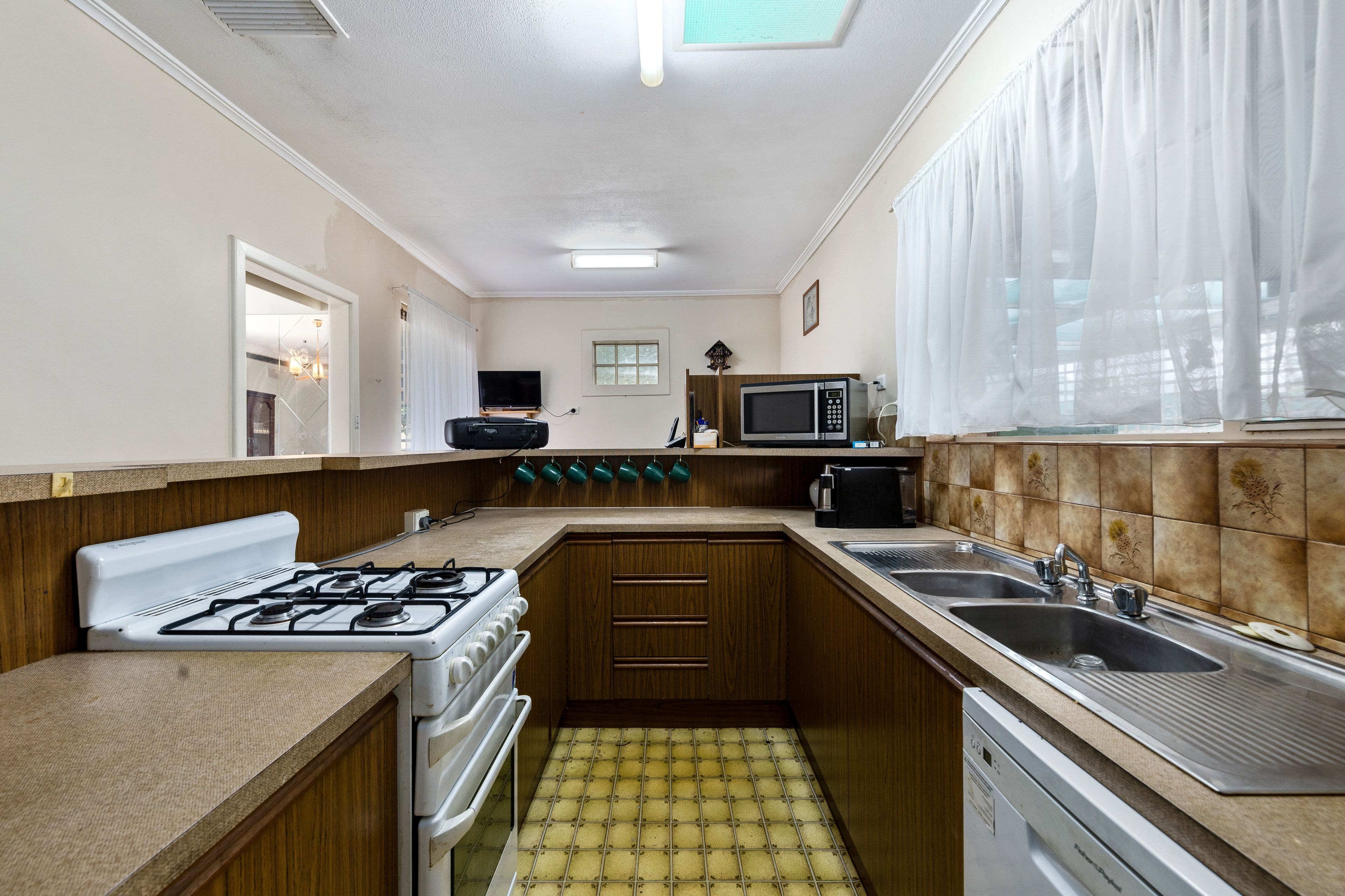 40 Finniss Street, Marion SA 5043, Marion - Thumbnail 3