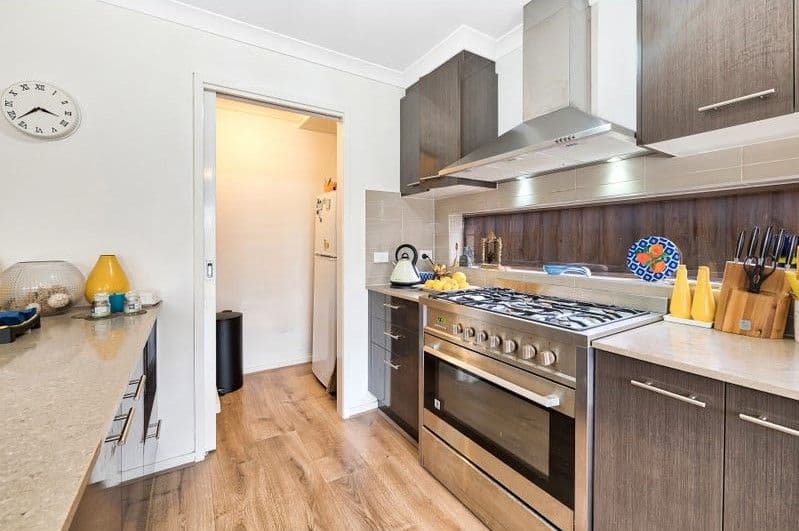 10 Guinea Flower Drive, Cranbourne West VIC 3977, Cranbourne West - Thumbnail 2