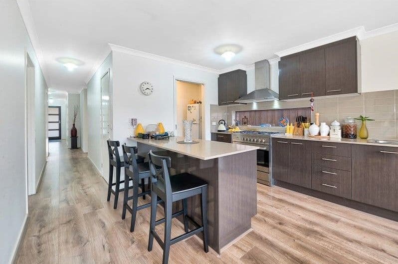 10 Guinea Flower Drive, Cranbourne West VIC 3977, Cranbourne West - Thumbnail 3