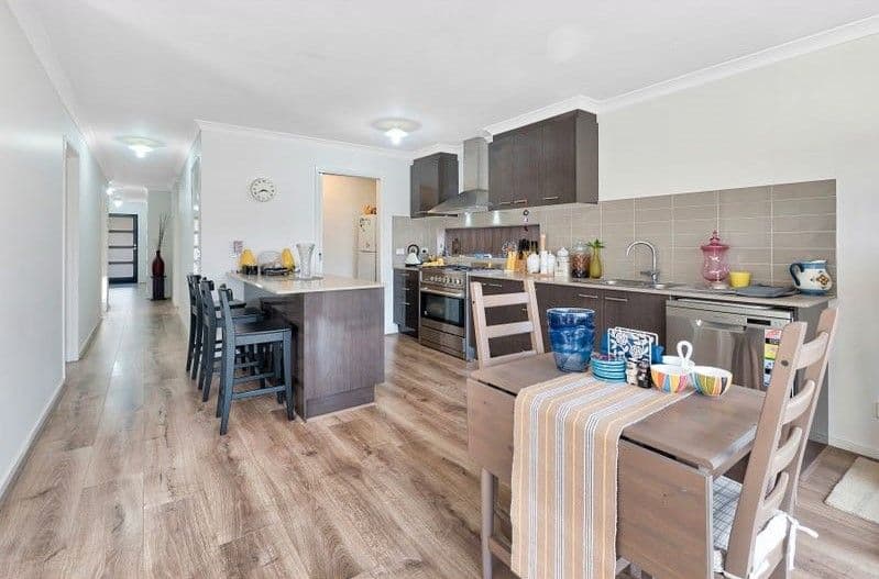 10 Guinea Flower Drive, Cranbourne West VIC 3977, Cranbourne West - Thumbnail 4