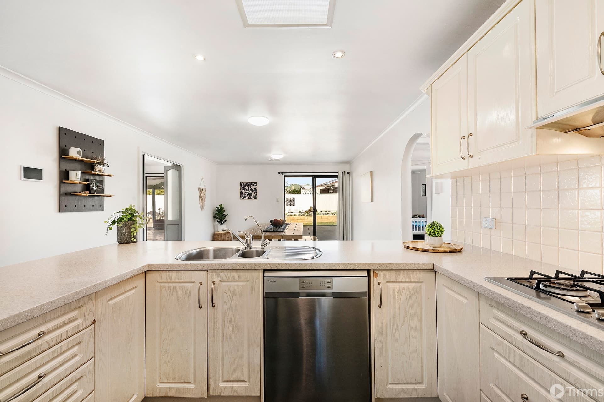 68 Delta Crescent, Aberfoyle Park - Thumbnail 7
