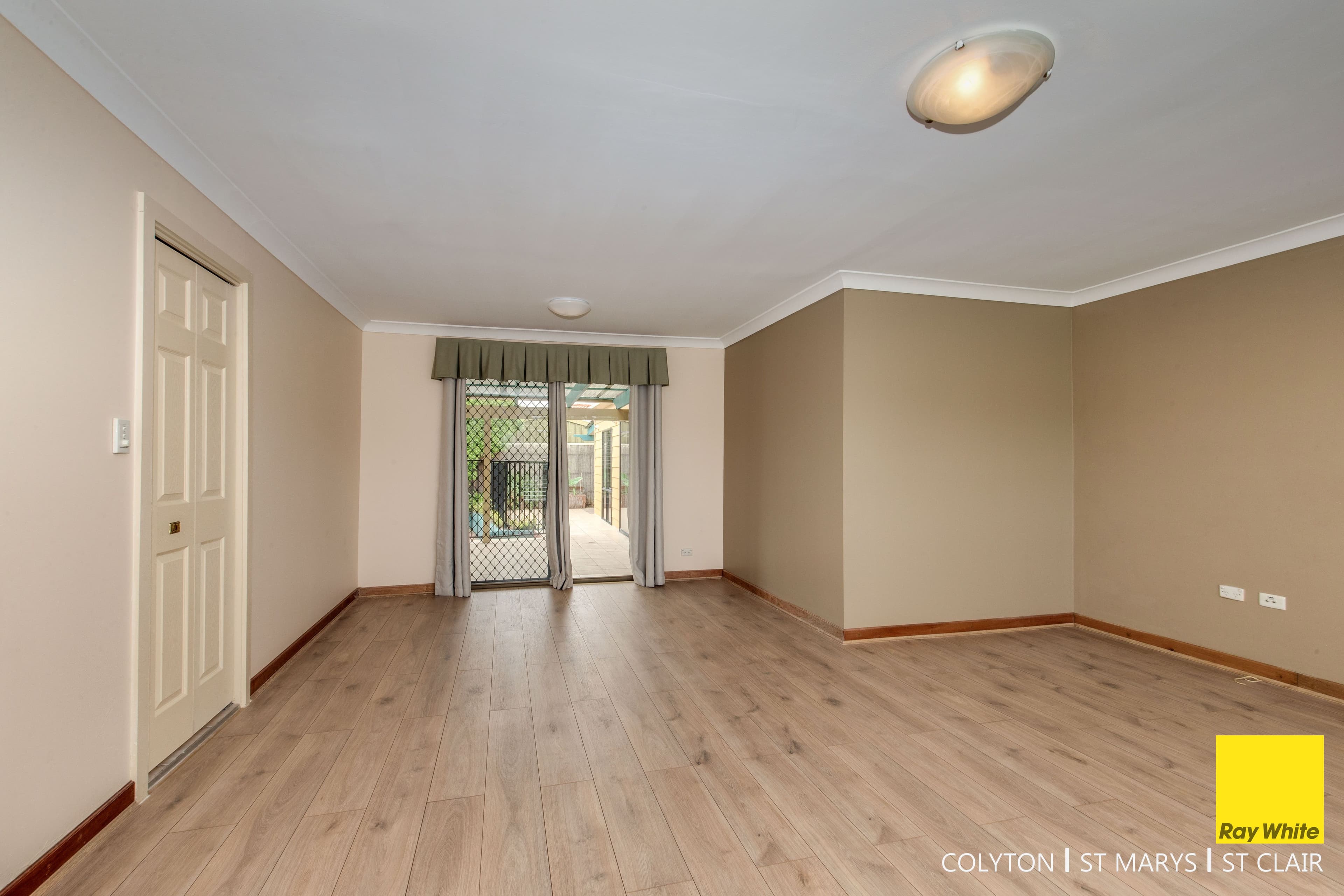 3 Witley Close, St Marys - Thumbnail 4