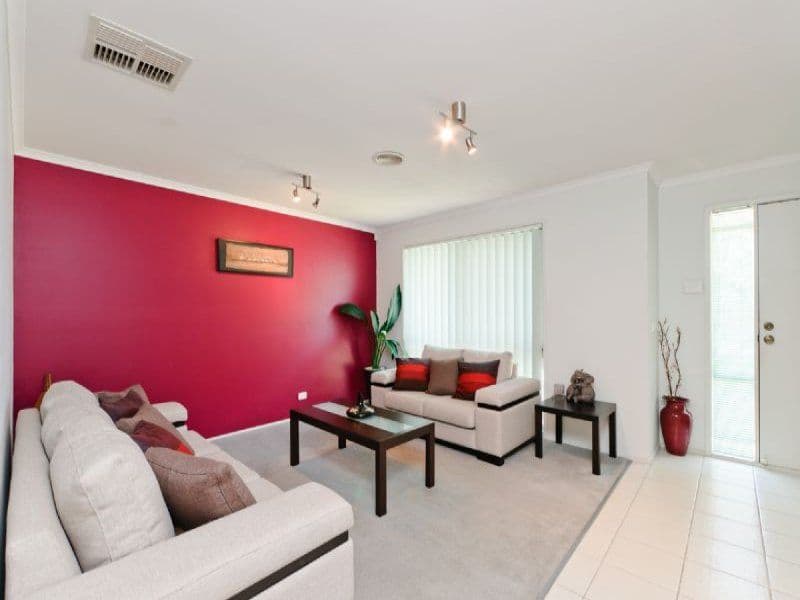 38 Statesman Avenue, ROXBURGH PARK VIC 3064, Roxburgh Park - Thumbnail 2