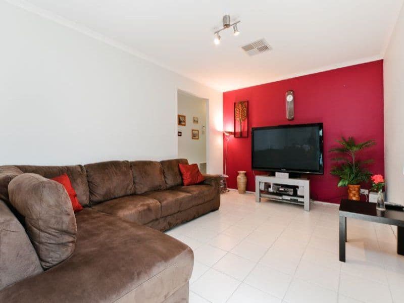 38 Statesman Avenue, ROXBURGH PARK VIC 3064, Roxburgh Park - Thumbnail 4