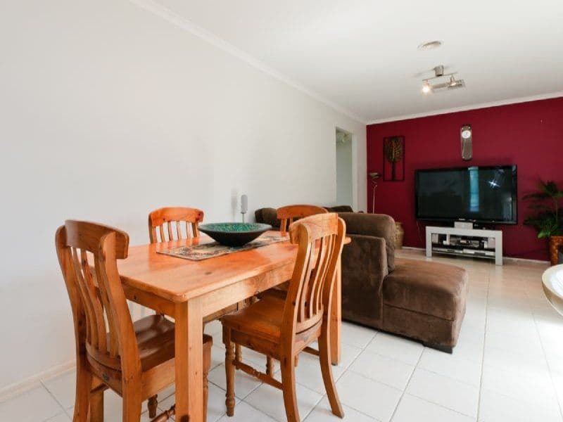 38 Statesman Avenue, ROXBURGH PARK VIC 3064, Roxburgh Park - Thumbnail 5
