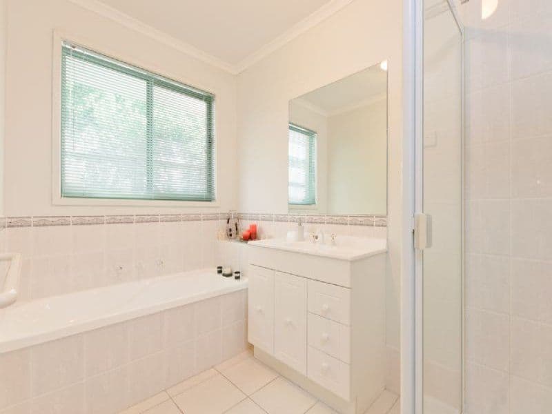38 Statesman Avenue, ROXBURGH PARK VIC 3064, Roxburgh Park - Thumbnail 6