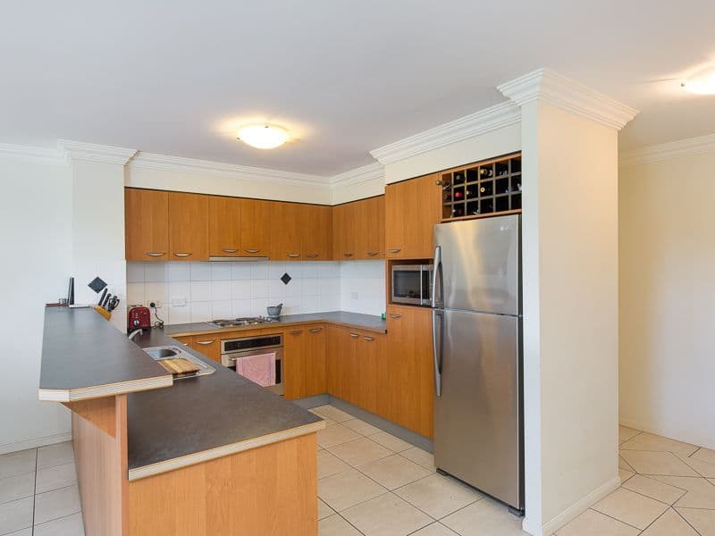 65 Lytton Road, Bulimba QLD 4171, Bulimba - Thumbnail 2