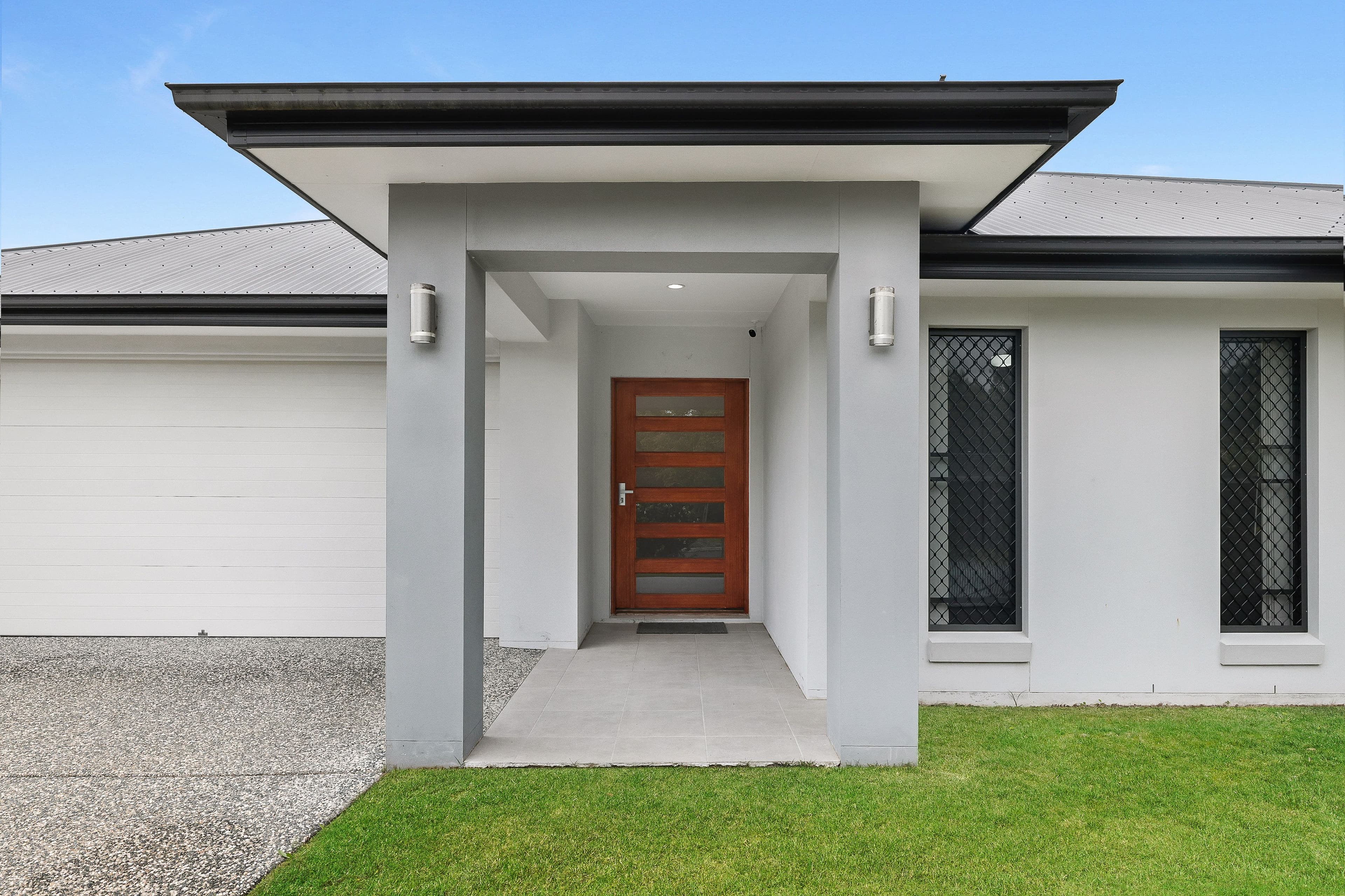 32 Lorna Street, Cranbourne - Image 1