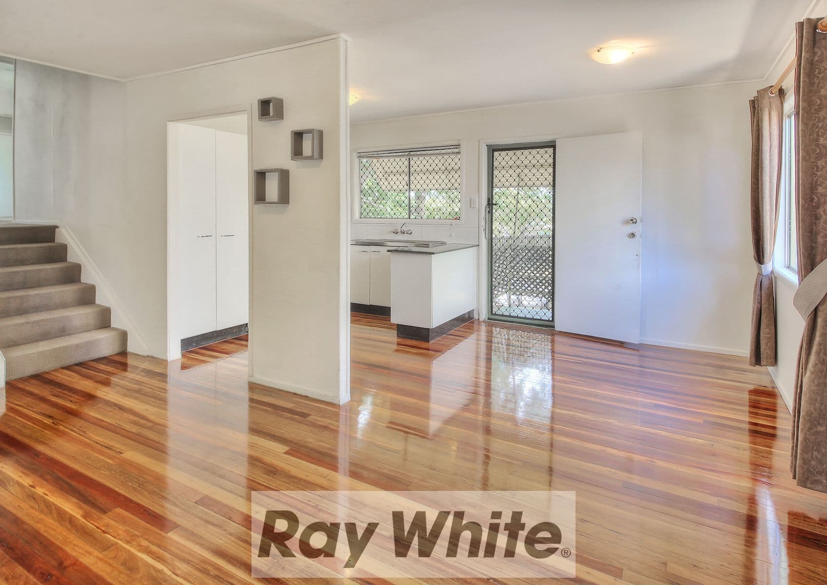 96 Jean Street, Woodridge QLD 4114, Woodridge - Thumbnail 2