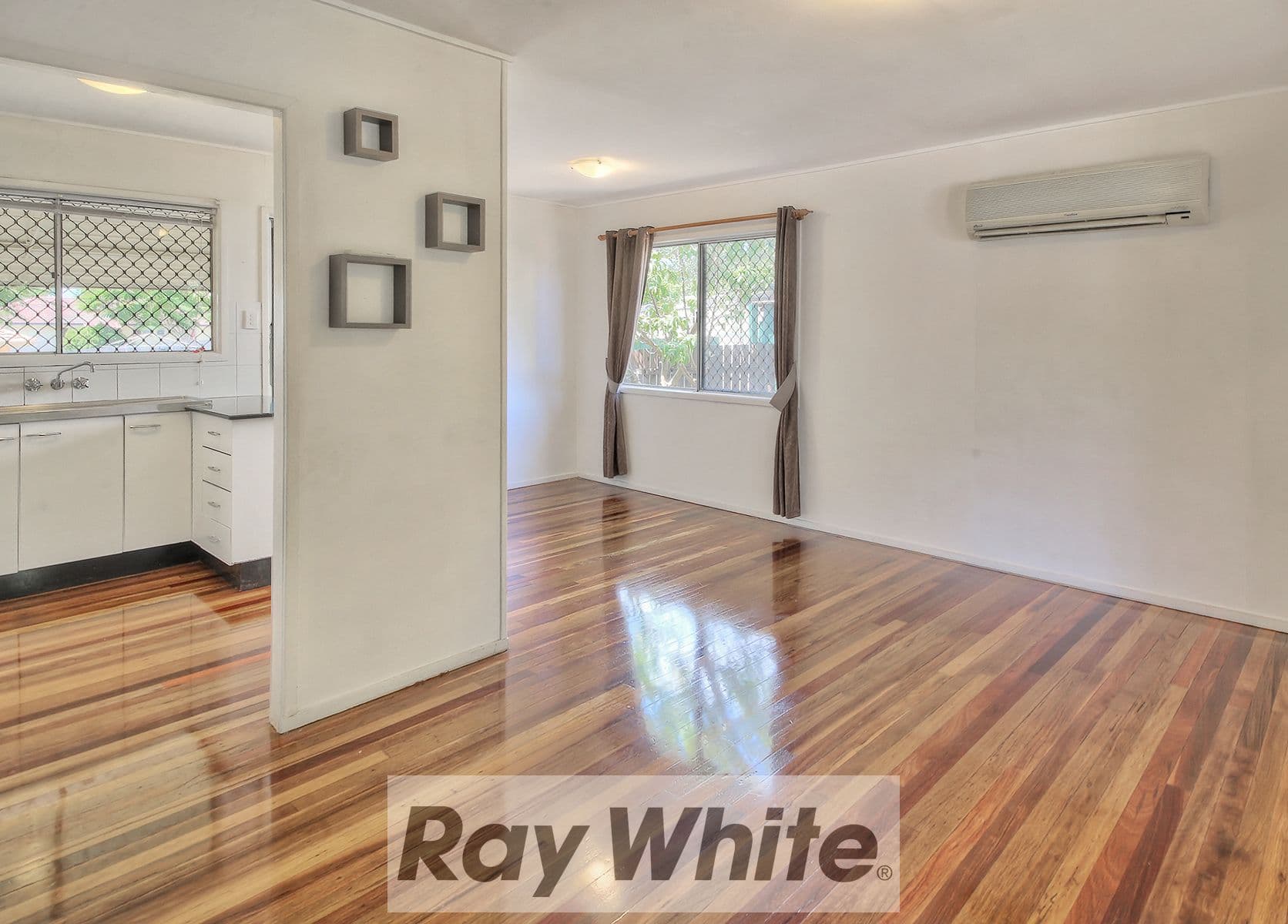 96 Jean Street, Woodridge QLD 4114, Woodridge - Thumbnail 3