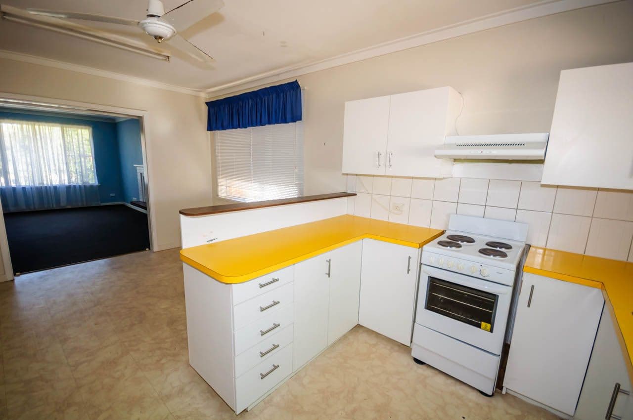 127 Gabriel Street, Cloverdale WA 6105, Cloverdale - Thumbnail 4