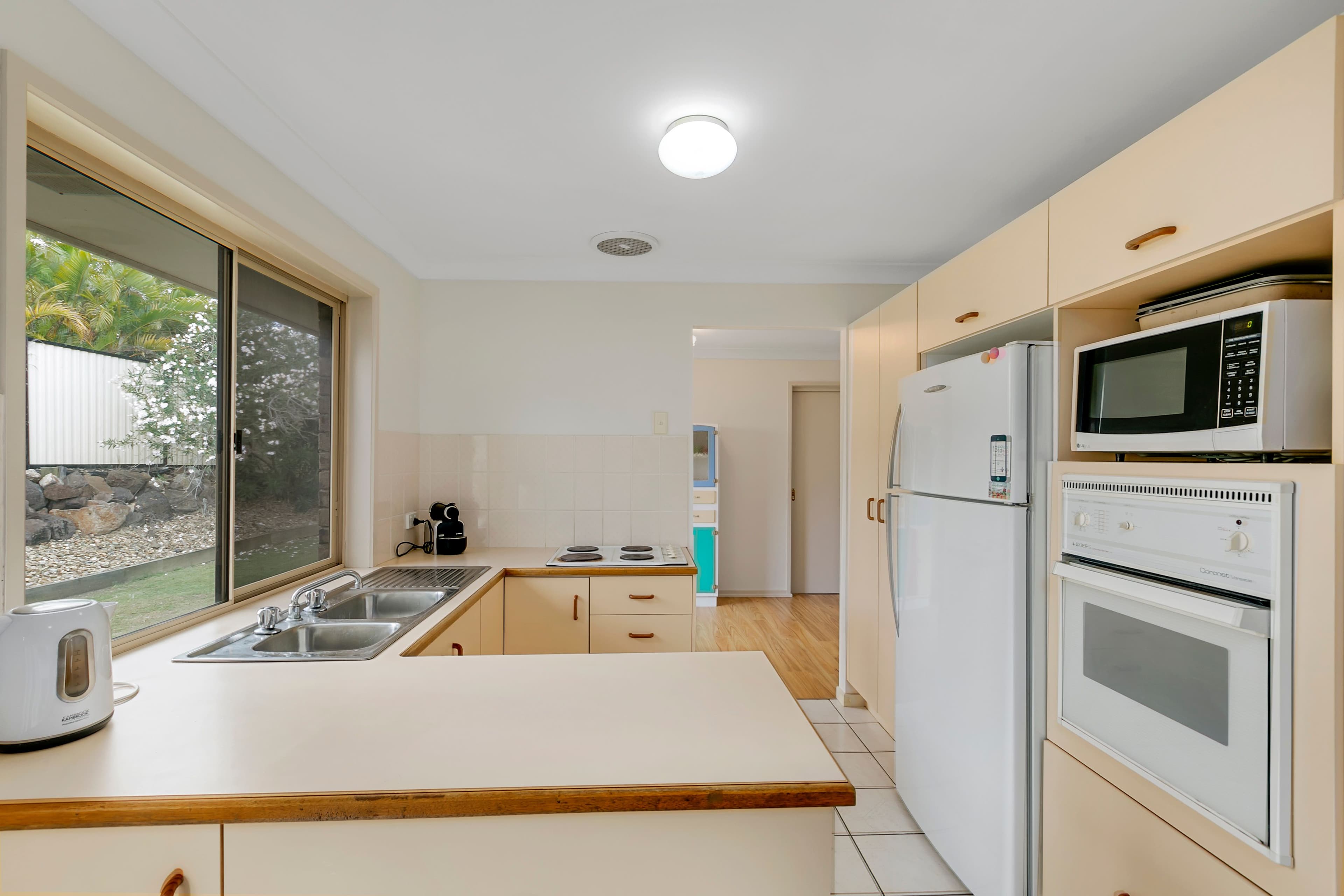 2 Langer Place, Arundel QLD 4214, Arundel - Thumbnail 2