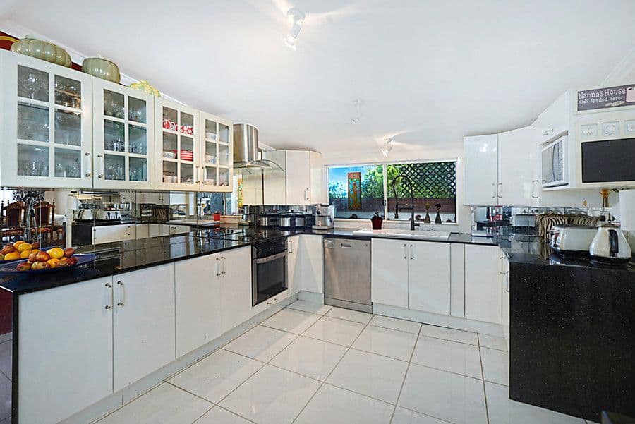 30 West King Street, Southport QLD 4215, Southport - Thumbnail 5
