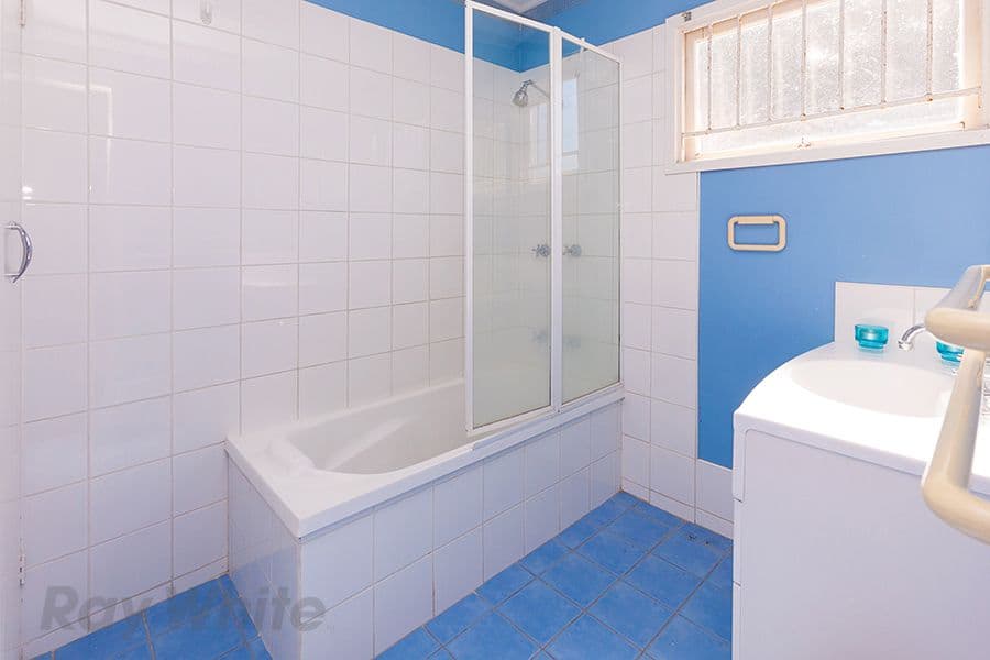 206 Stuart Street, Goodna QLD 4300, Goodna - Thumbnail 5