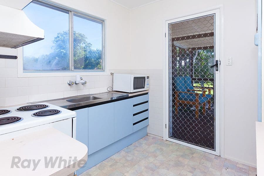 206 Stuart Street, Goodna QLD 4300, Goodna - Thumbnail 7