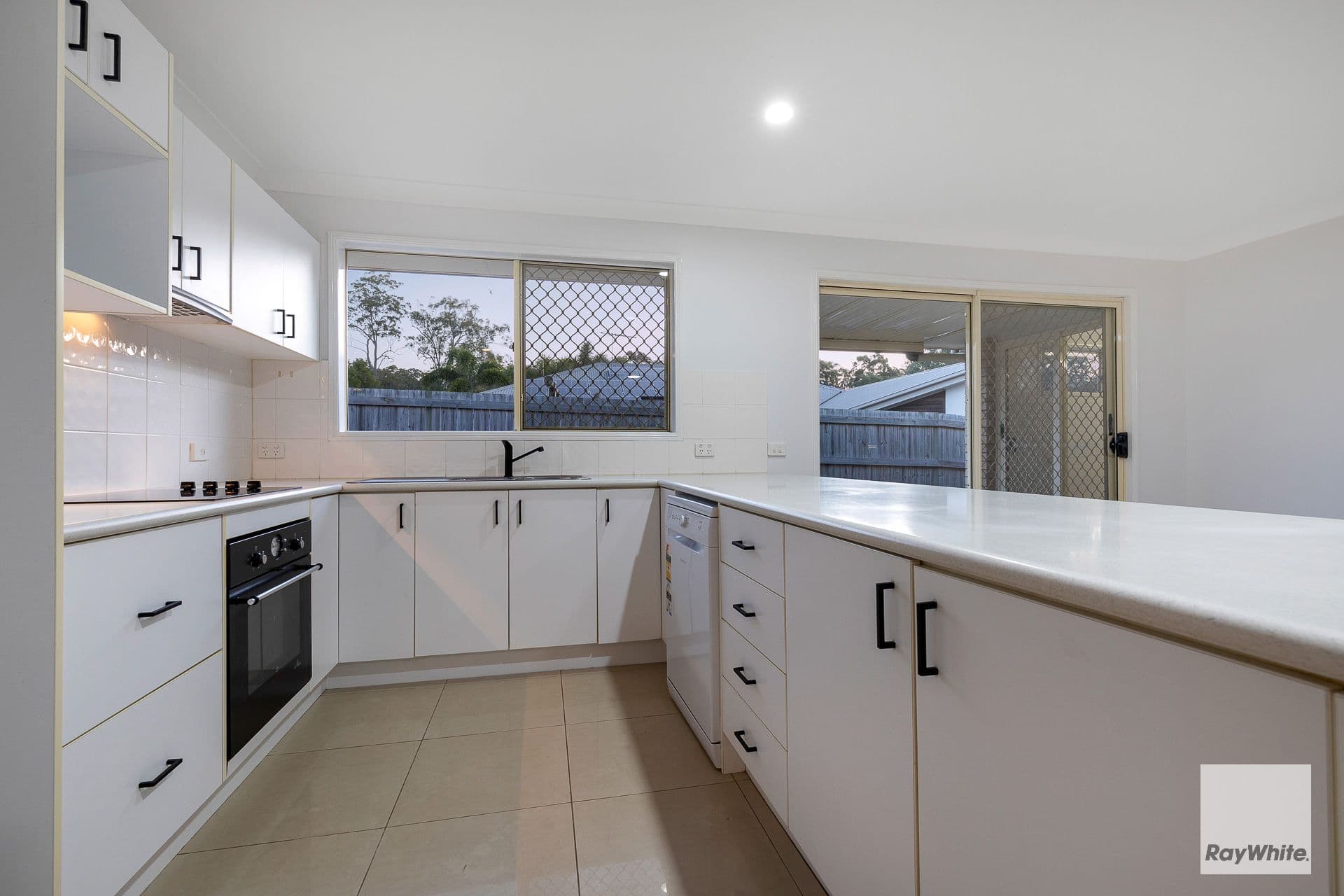 40 Lime Street, Redland Bay QLD 4165, Redland Bay - Thumbnail 6