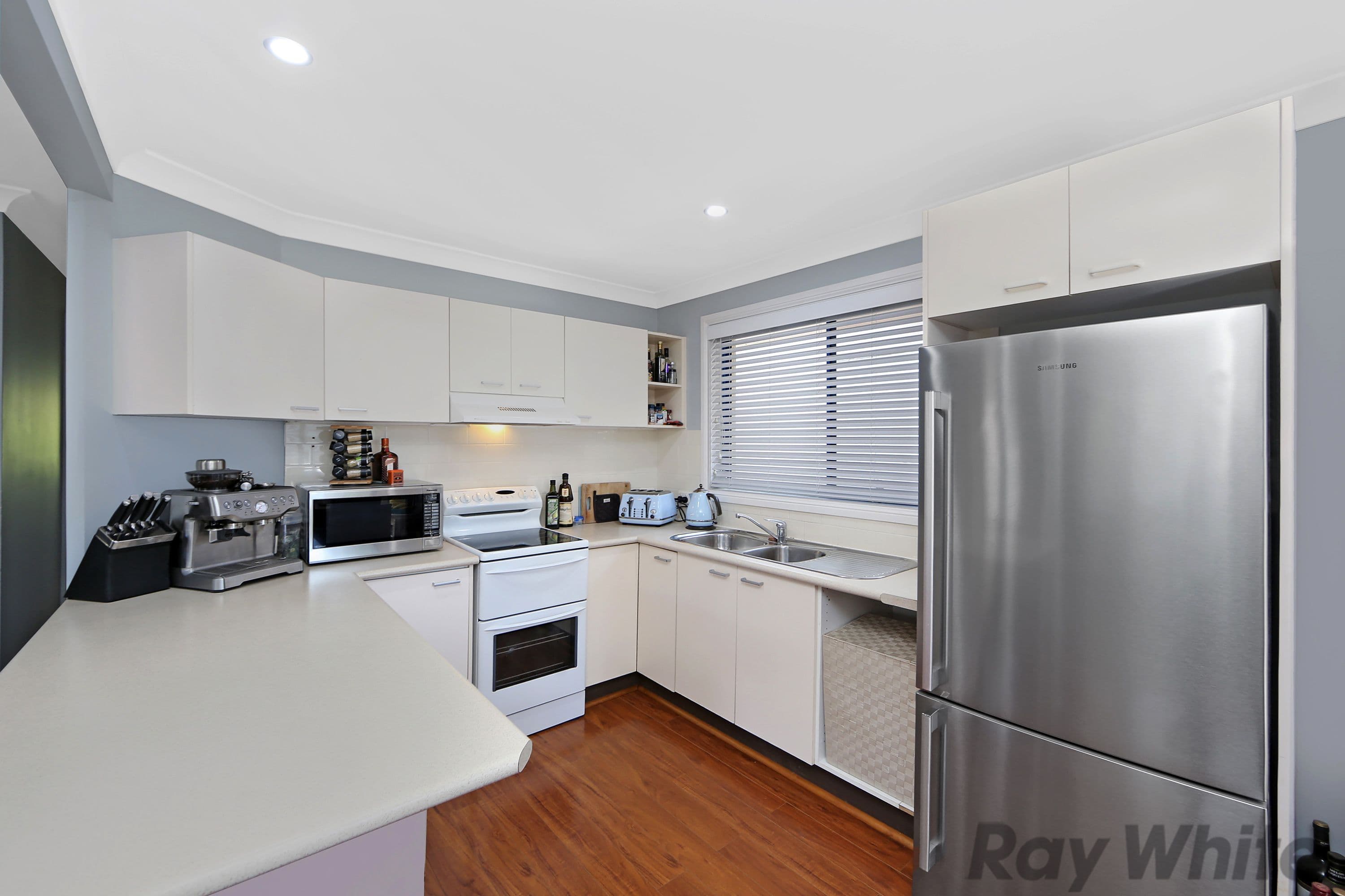 11 Houston Avenue, Chain Valley Bay - Thumbnail 2