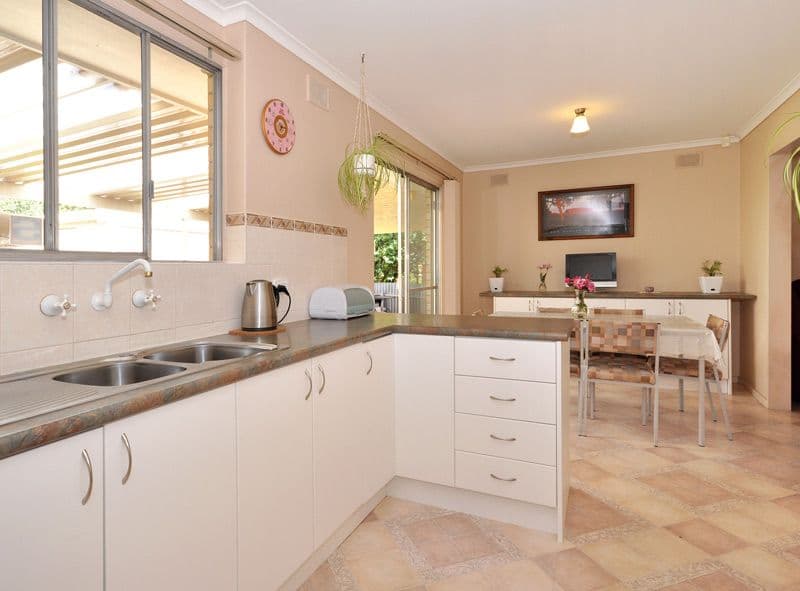 8 Meadow Way, HACKHAM WEST SA 5163, Hackham West - Thumbnail 5